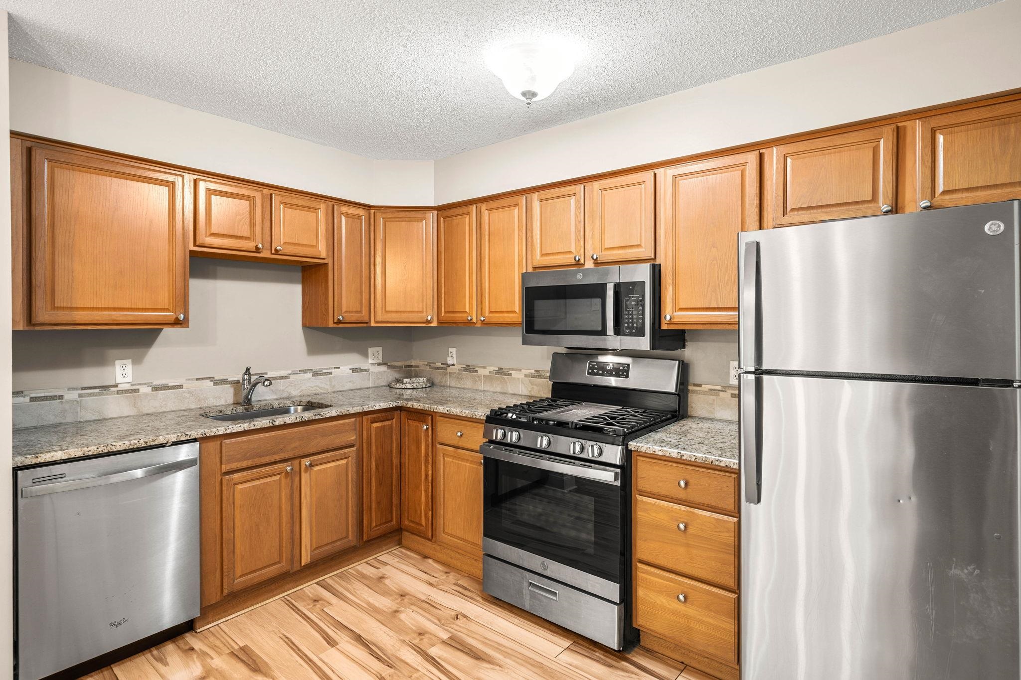 50 Brookside Drive J7