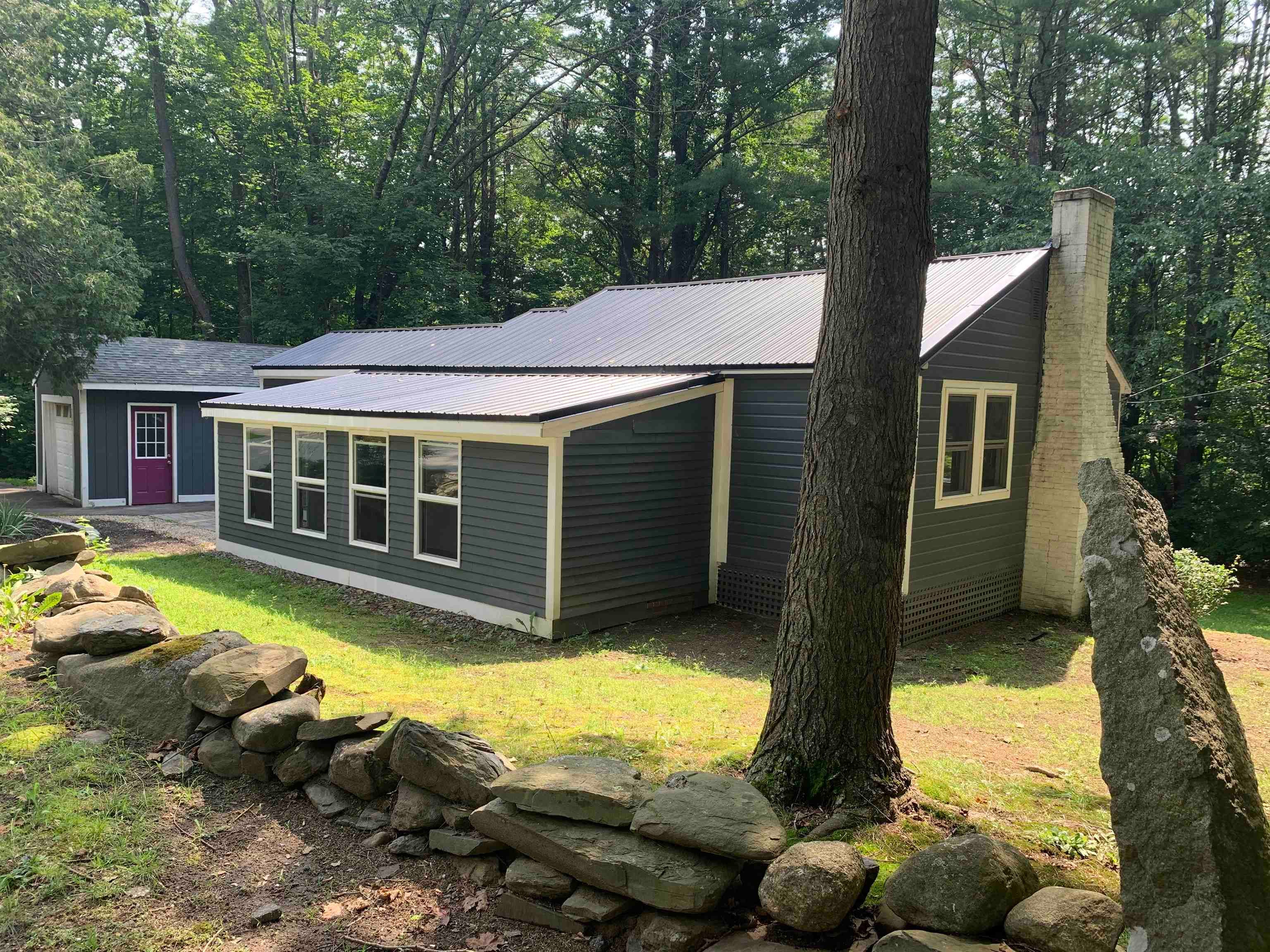 357 North River Road