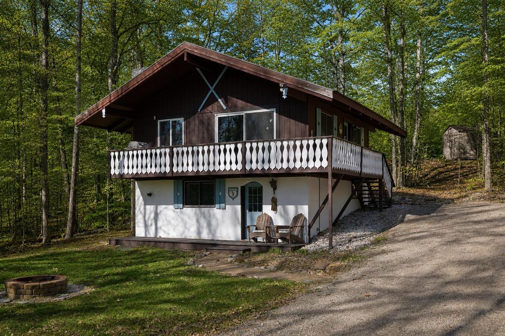 Photo of 111 Linderhof Strasse, Bartlett, NH 03812 (MLS # 5093611)