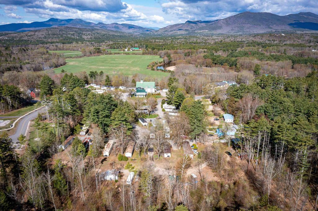 Photo of 419 White Mountain Highway, Conway, NH 03860 (MLS # 5092010)