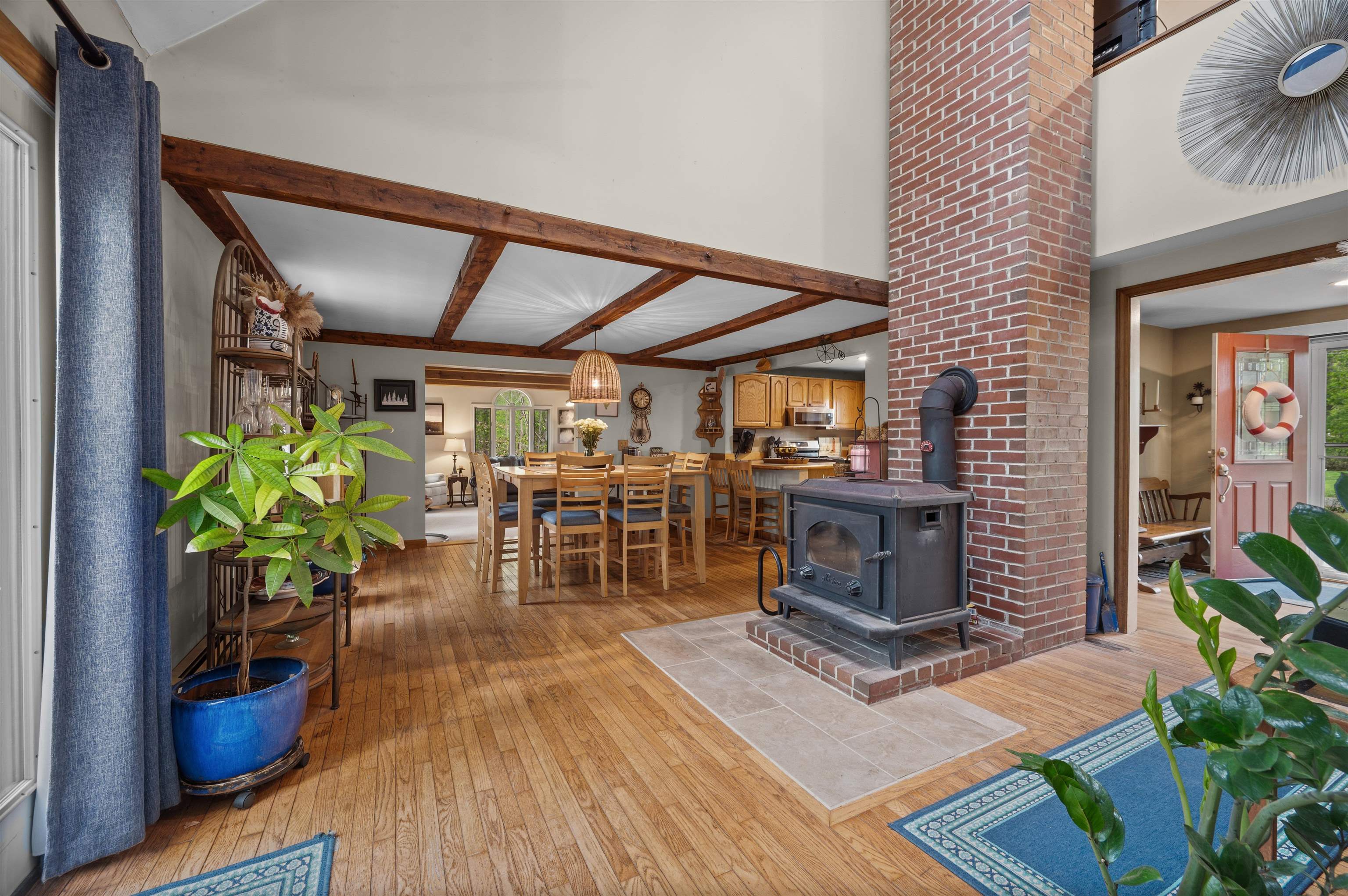 4 Deer Ridge Lane