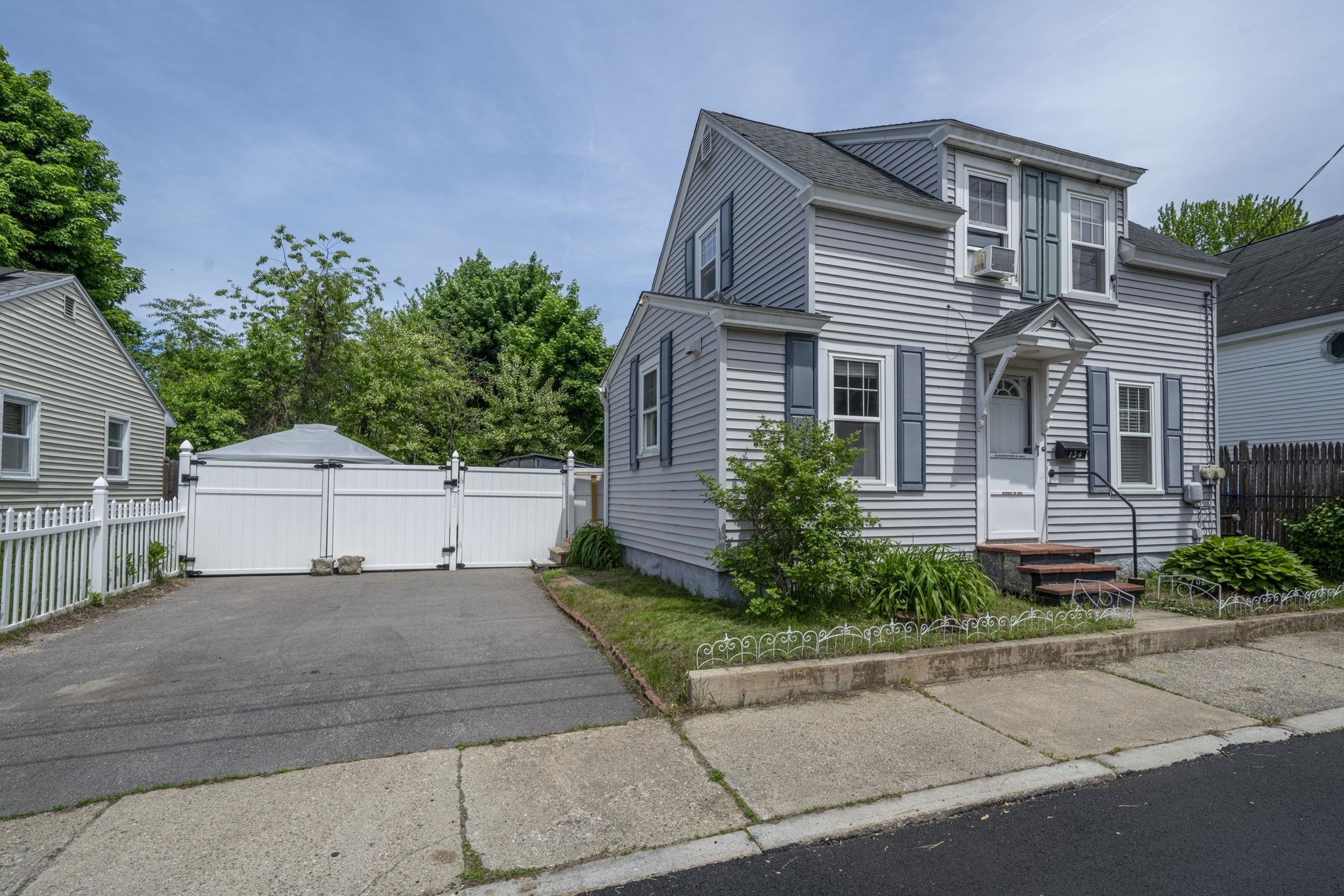 134 Ash Street