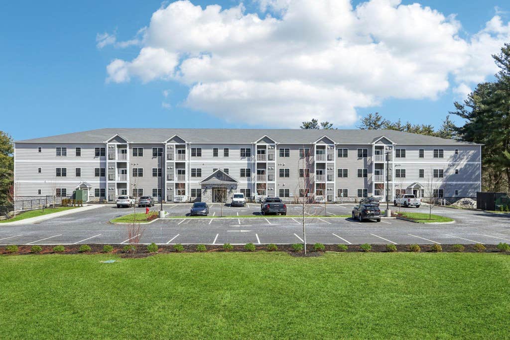 Photo of 10100 S Willow Street #103, Manchester, NH 03103 (MLS # 5099030)
