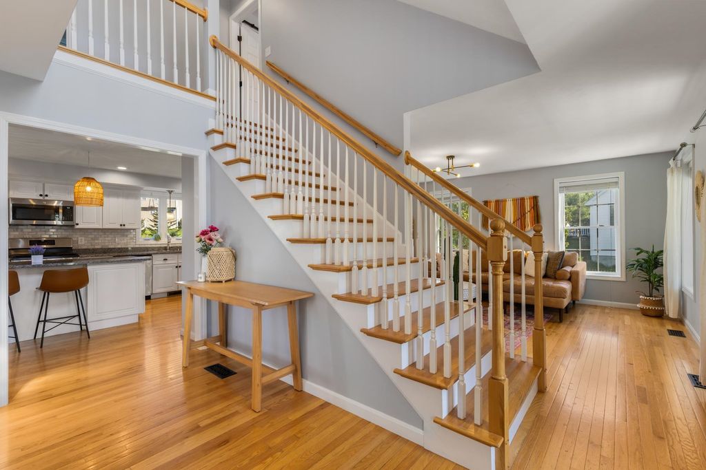 Photo of 15 Victoria Drive, Somersworth, NH 03878 (MLS # 5091341)
