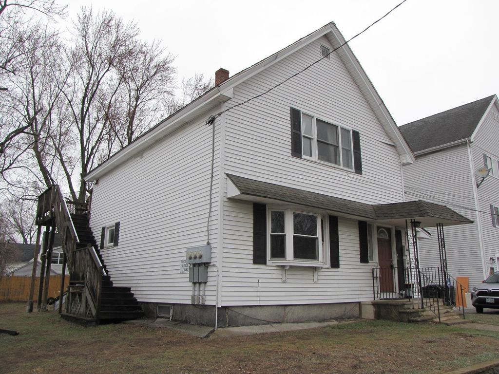 Photo of 3 Mcilvin Street #B, Manchester, NH 03103 (MLS # 5091993)