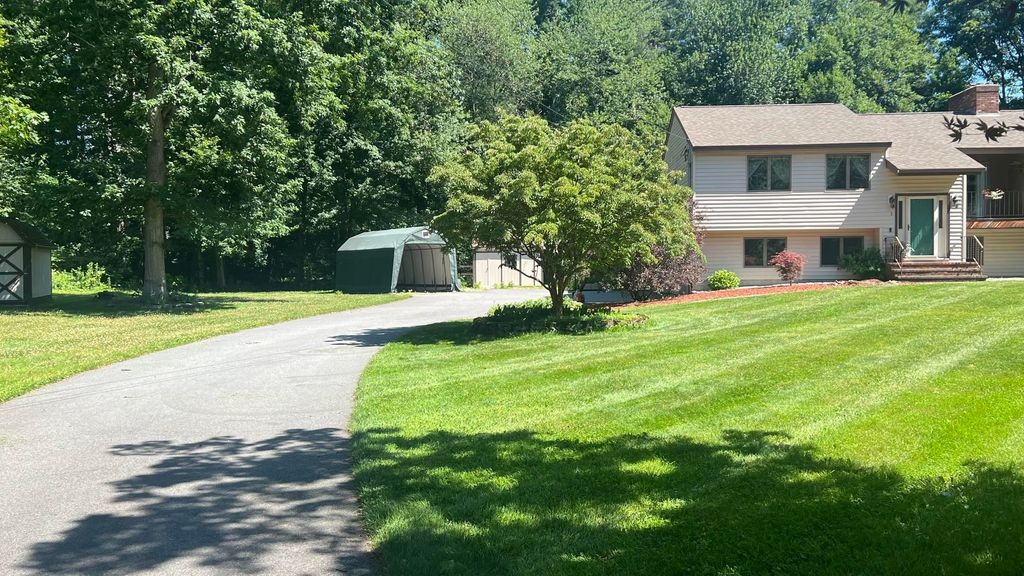 Photo of 3 shady Lane, Salem, NH 03079 (MLS # 5098993)
