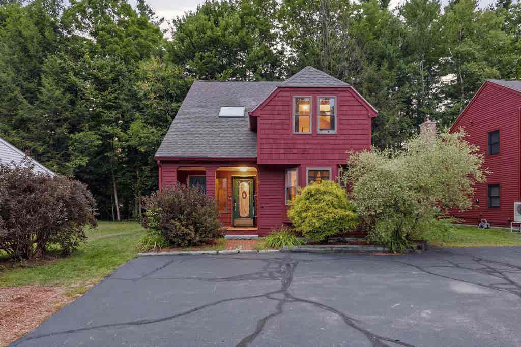 Photo of 26 Rue De Gionet Road, Lincoln, NH 03251 (MLS # 5106502)