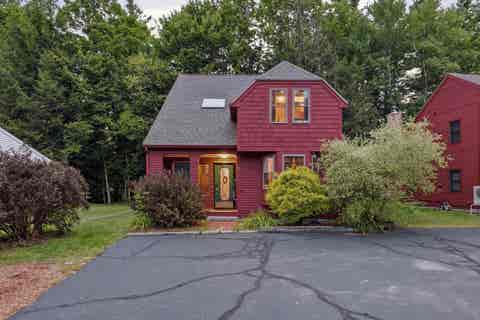 Photo of 26 Rue De Gionet Road, Lincoln, NH 03251 (MLS # 5106502)
