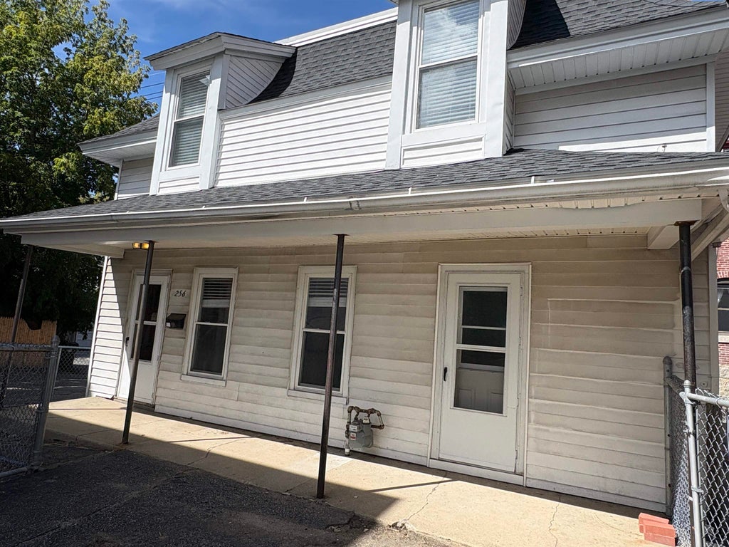 Photo of 256 Cedar Street, Manchester, NH 03103 (MLS # 5115790)