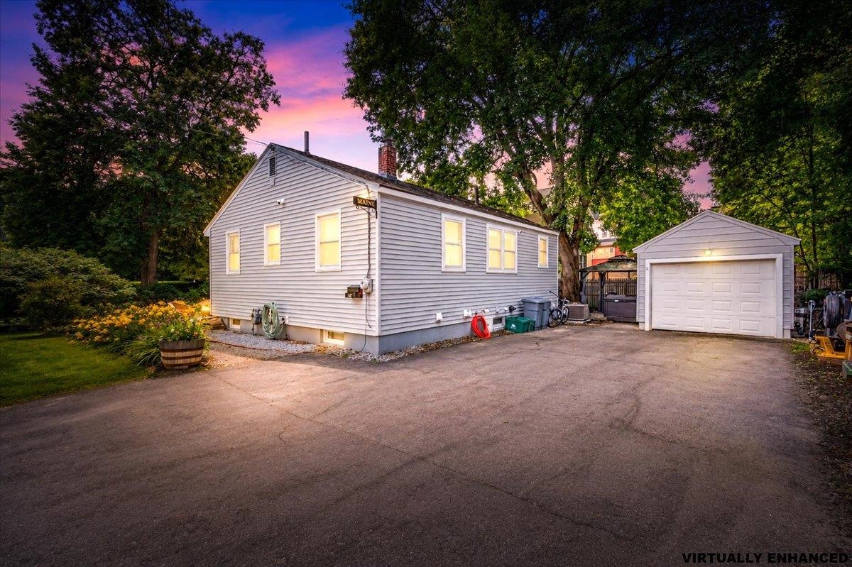 44 Allison Street