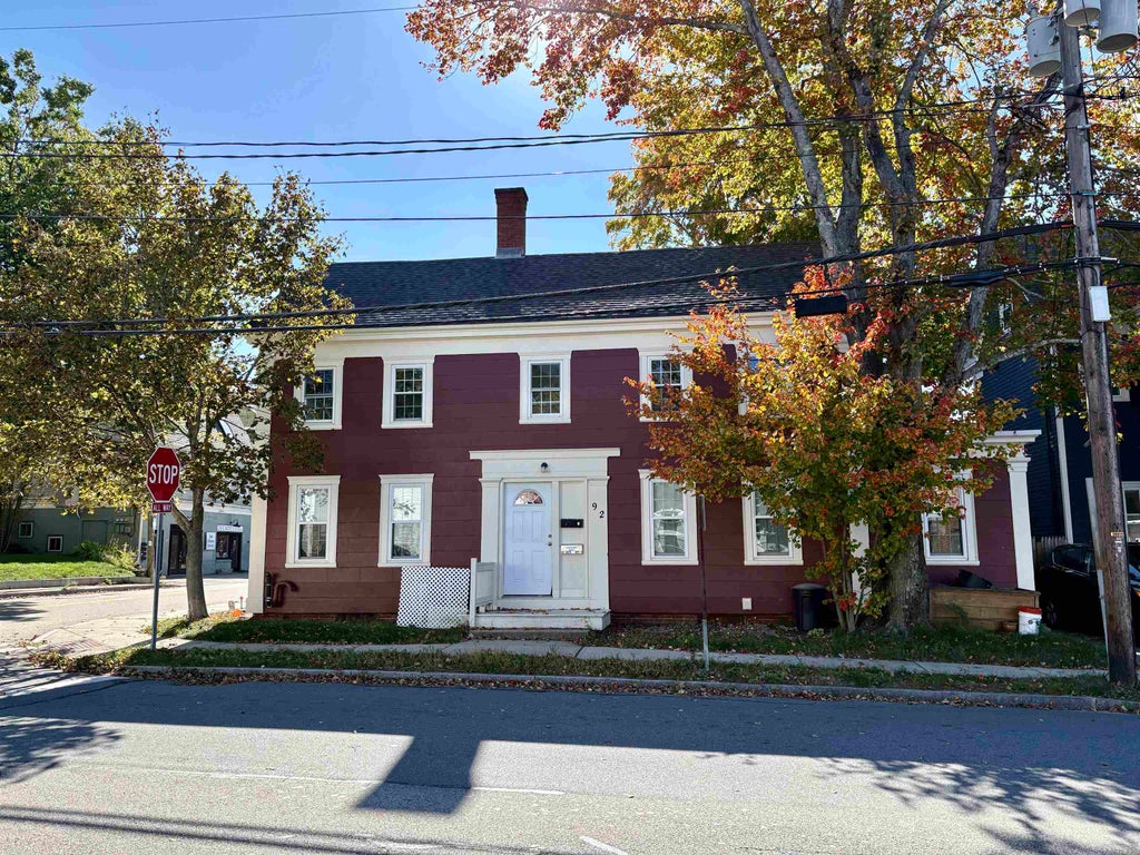 Photo of 92 Cass Street, Portsmouth, NH 03801 (MLS # 5113299)