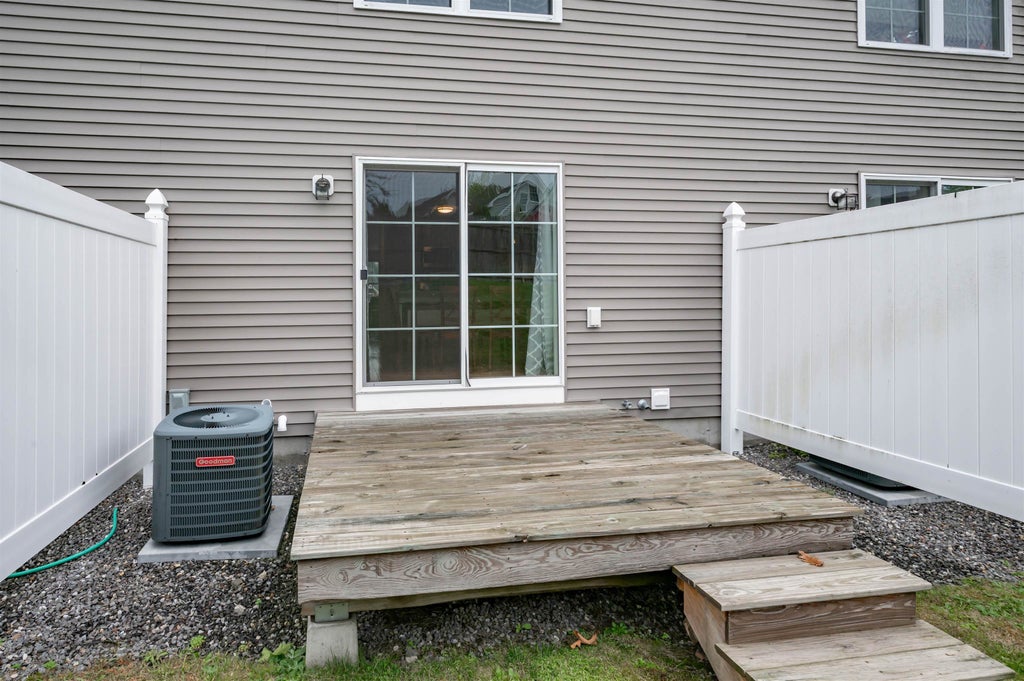 Photo of 3 Nutfield Court #8, Derry, NH 03038 (MLS # 5112668)