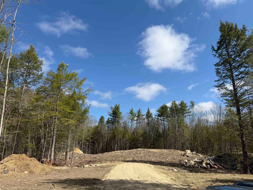 Photo of 122 Robert Rodgers Road, Dunbarton, NH 03046 (MLS # 5112152)