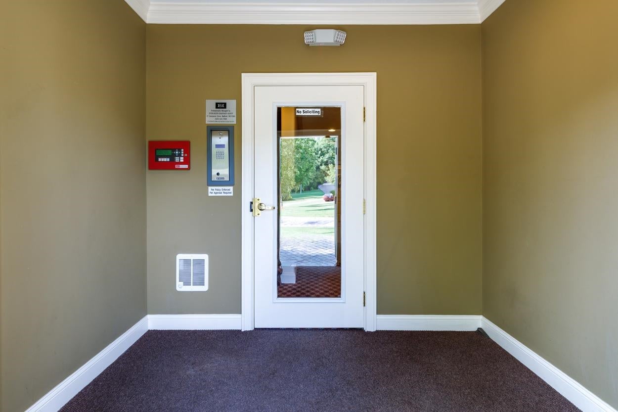 14-8 Carriage Way