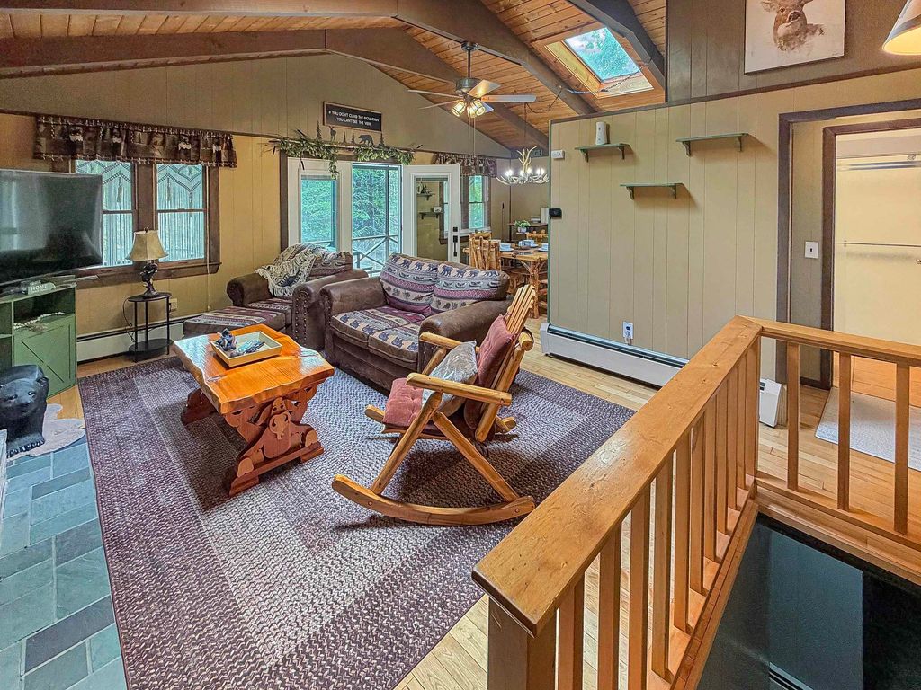 Photo of 207 Lakeside Drive, Haverhill, NH 03785 (MLS # 5094543)