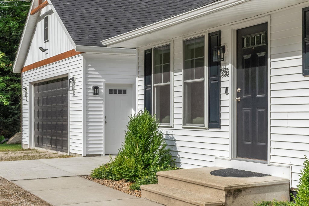 Photo of 656 Main Street, Rindge, NH 03461 (MLS # 5105823)