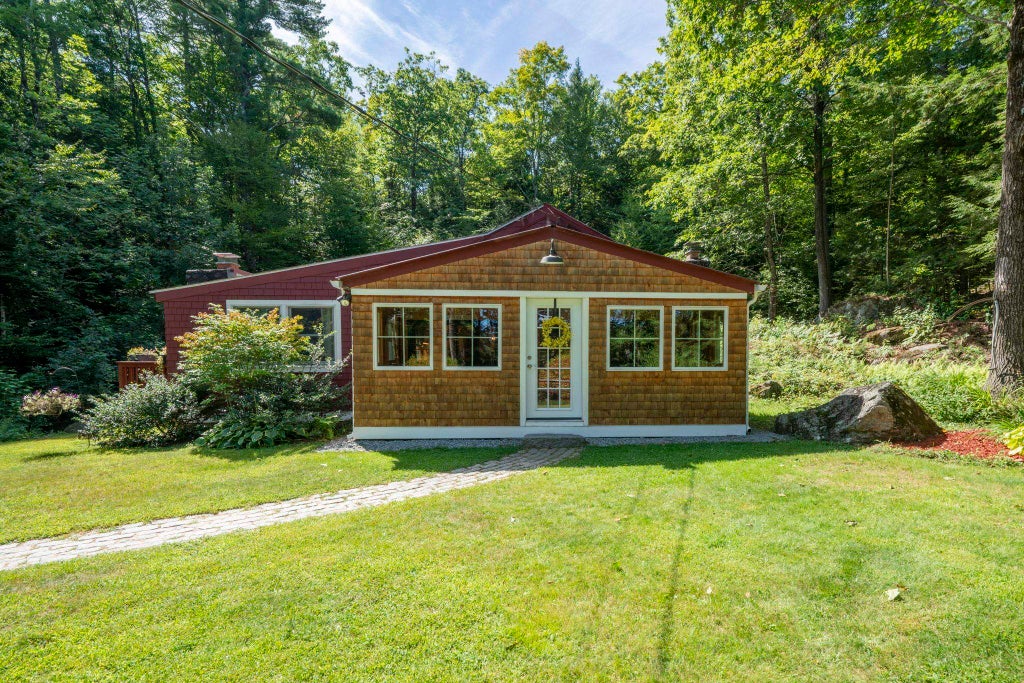 Photo of 756 Bog Road, Hillsborough, NH 03244 (MLS # 5107974)