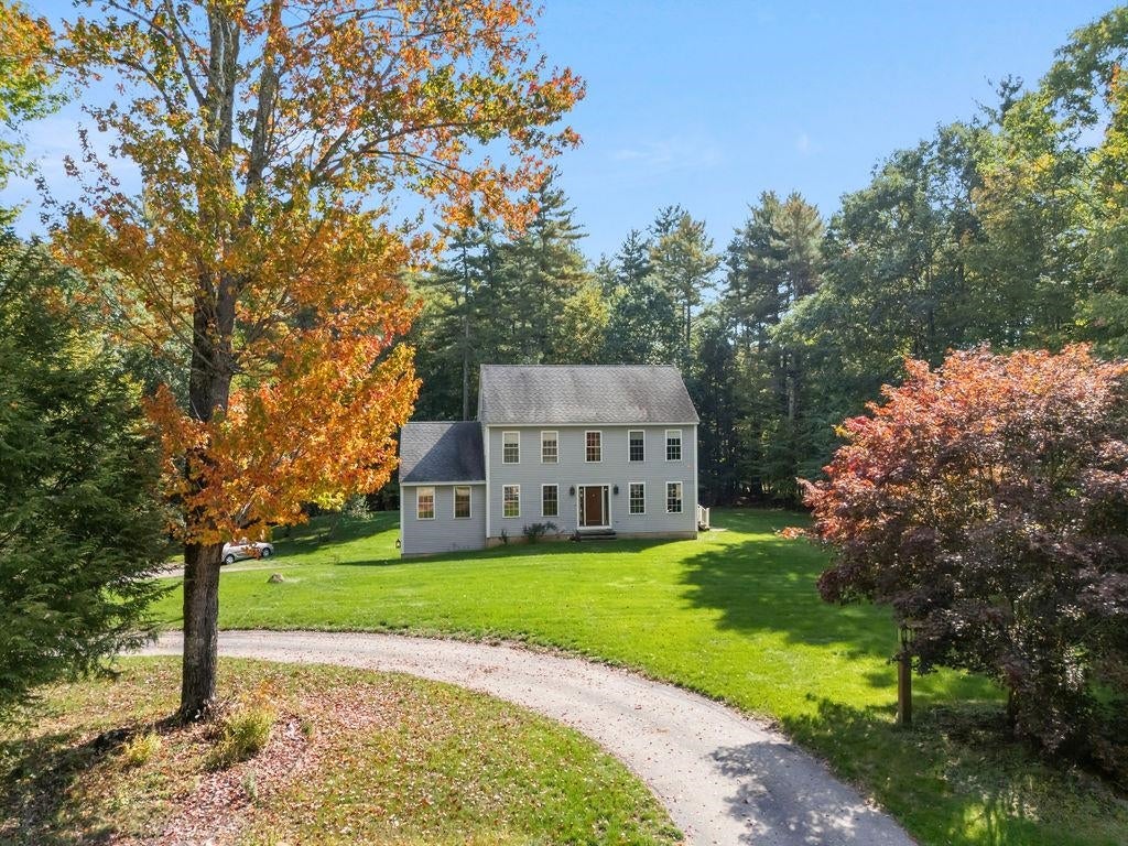 Photo of 39 Stone Farm Road, Barrington, NH 03825 (MLS # 5112806)