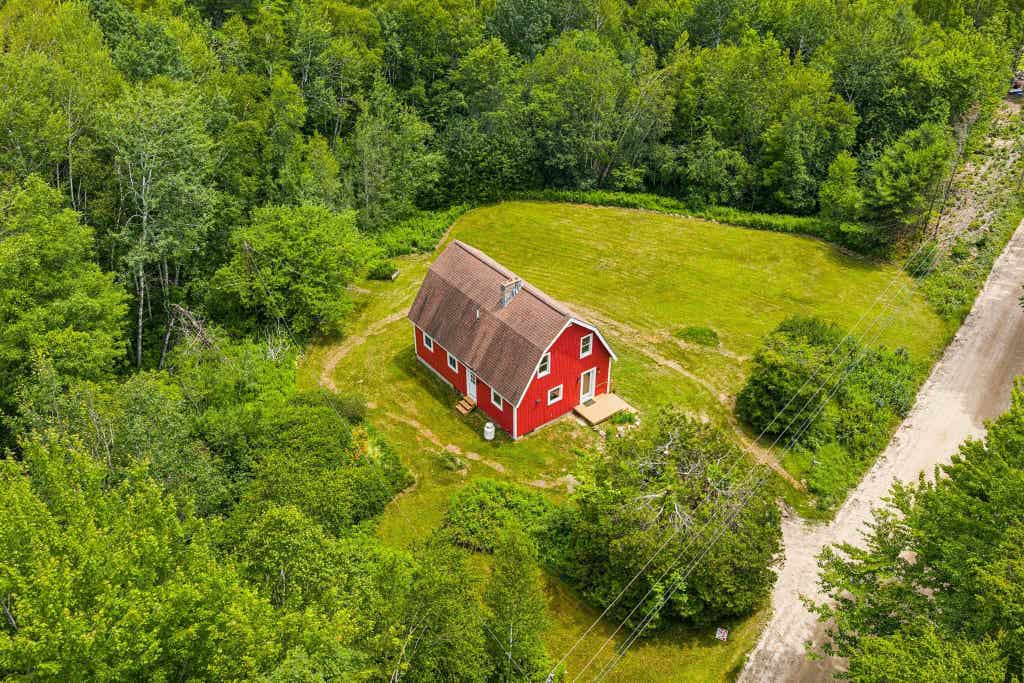 Photo of 196 Kinsman Road, Grafton, NH 03240 (MLS # 5099643)
