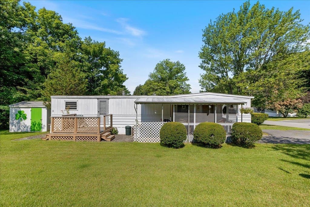 Photo of 99 Hayes Mobile Home Park, Exeter, NH 03833 (MLS # 5101822)