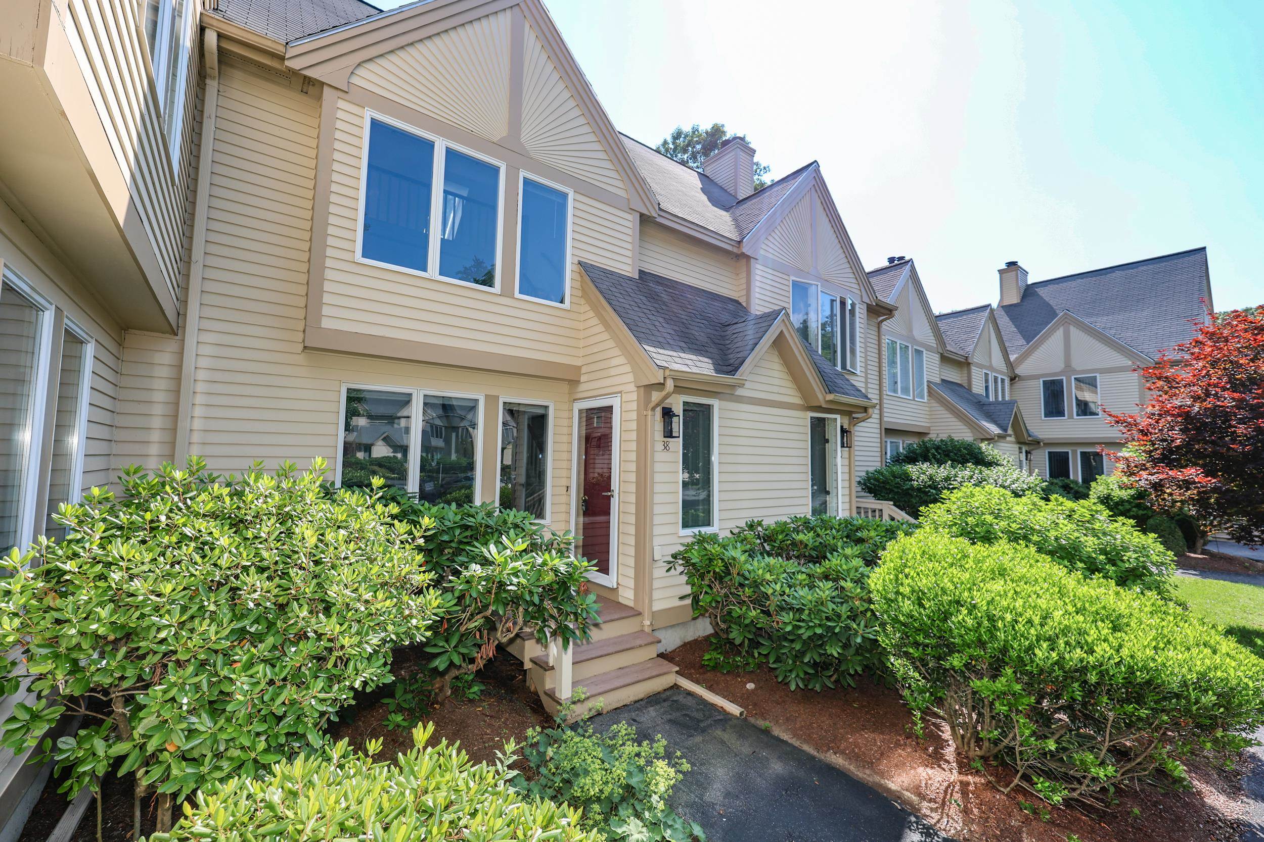 38 Dorchester Way 136