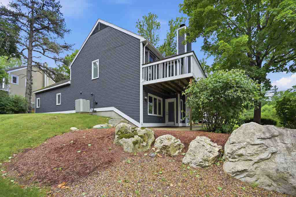 Photo of 12 Charles Chase Way, Manchester, NH 03104 (MLS # 5096280)