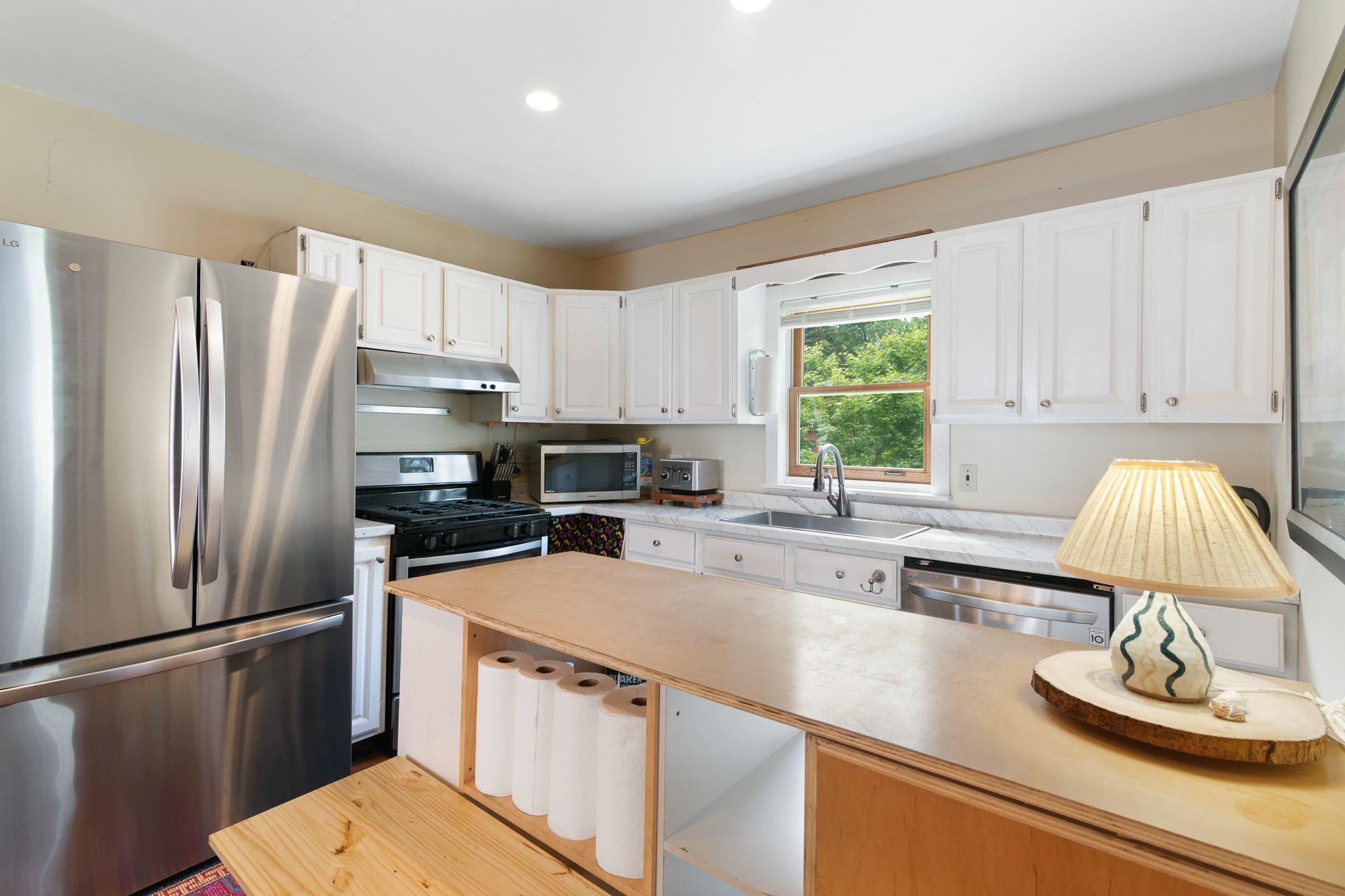 82 Oak Grove Avenue