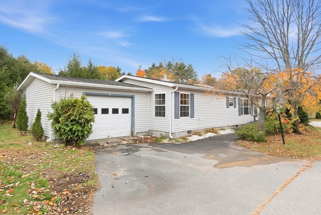 Photo of 41 Great Brook Drive Drive, Belmont, NH 03220 (MLS # 5115209)