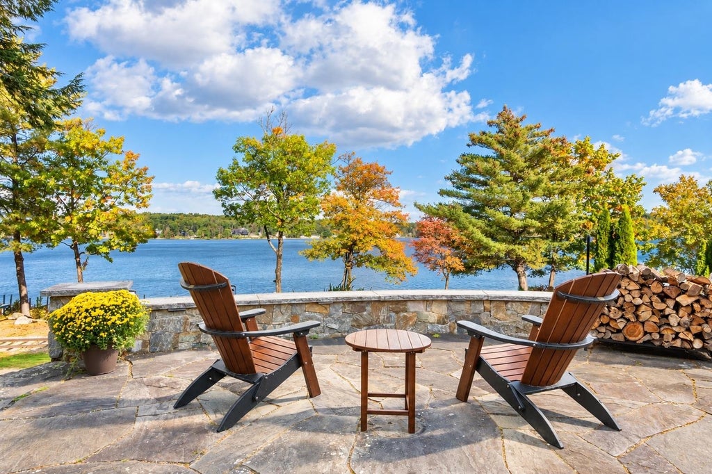 Photo of 45 Teddington Way, Laconia, NH 03246 (MLS # 5113197)
