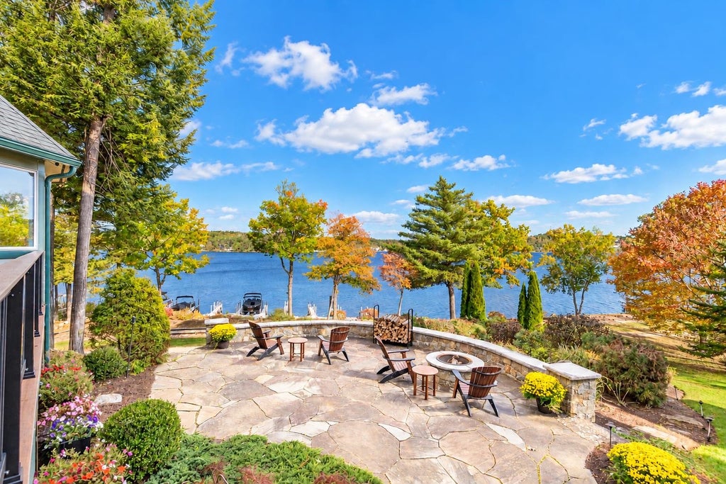 Photo of 45 Teddington Way, Laconia, NH 03246 (MLS # 5113197)