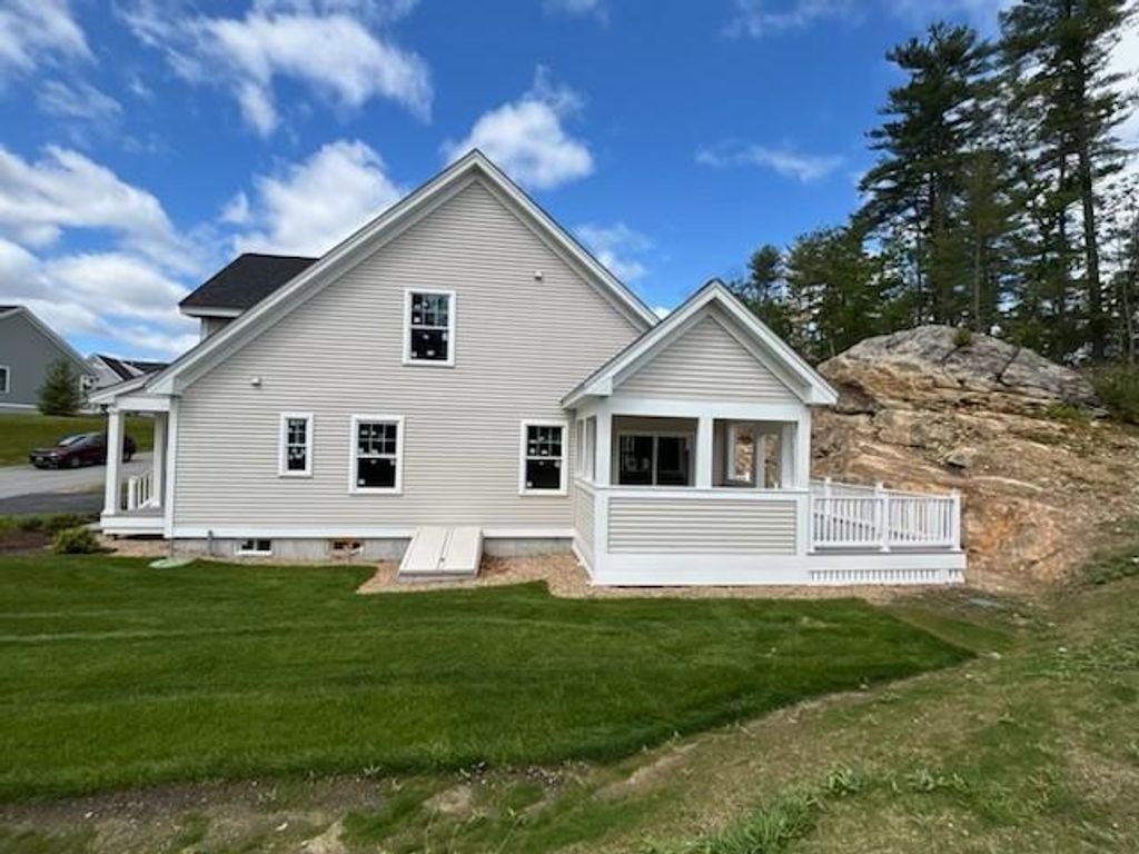 Photo of 1 The Cliffs at Evergreen, Evergreen Drive #1, Auburn, NH 03032 (MLS # 5062026)