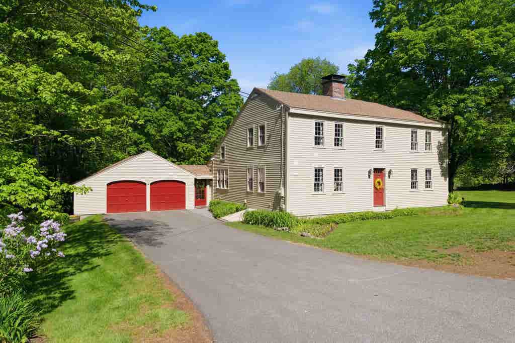 Photo of 976 New Hampton Road, Sanbornton, NH 03269 (MLS # 5091064)
