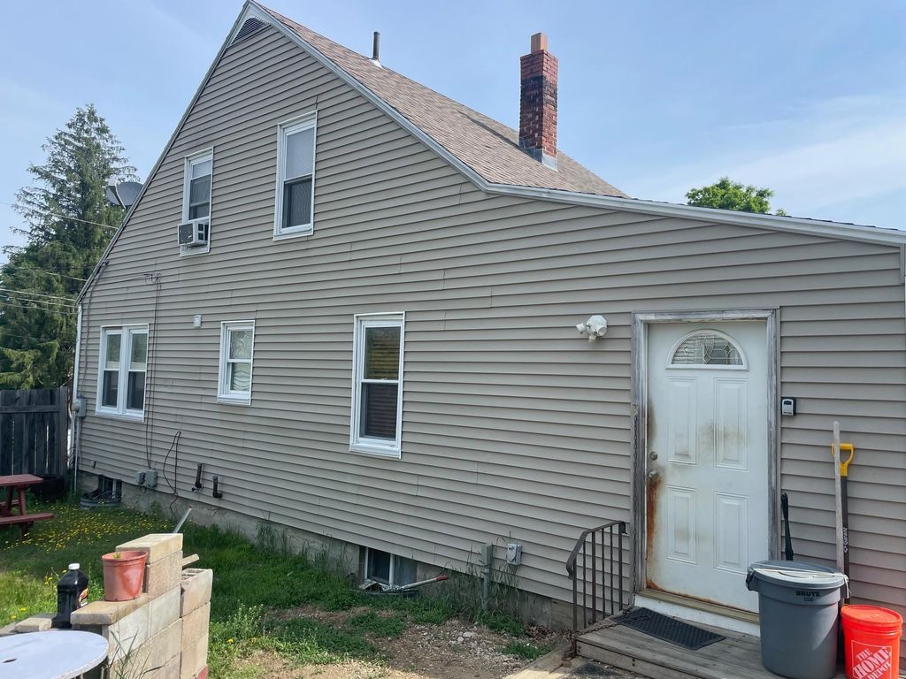 Photo of 23 Montgomery Drive, Farmington, NH 03835 (MLS # 5094239)