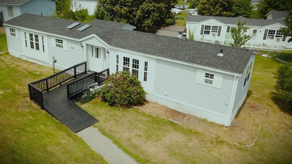 Photo of 128 Jamey Drive, Rochester, NH 03868 (MLS # 5102384)