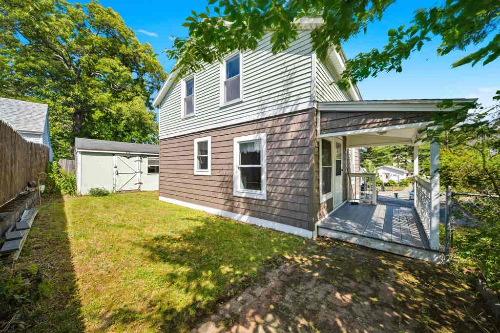 Photo of 293 Boynton Street, Manchester, NH 03102 (MLS # 5096171)