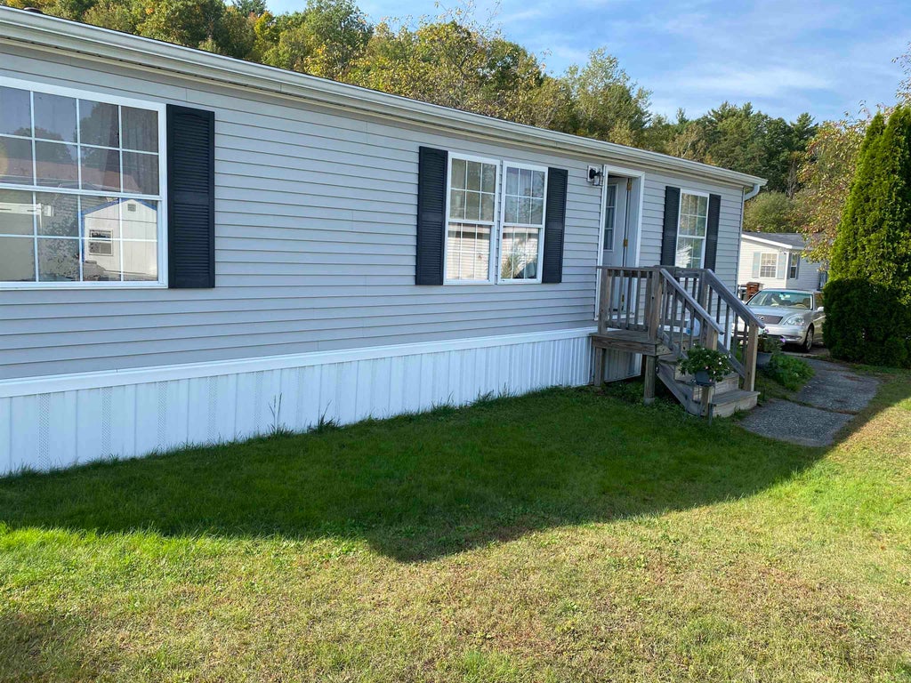 Photo of 53 CORAL Lane, Seabrook, NH 03874 (MLS # 5101587)