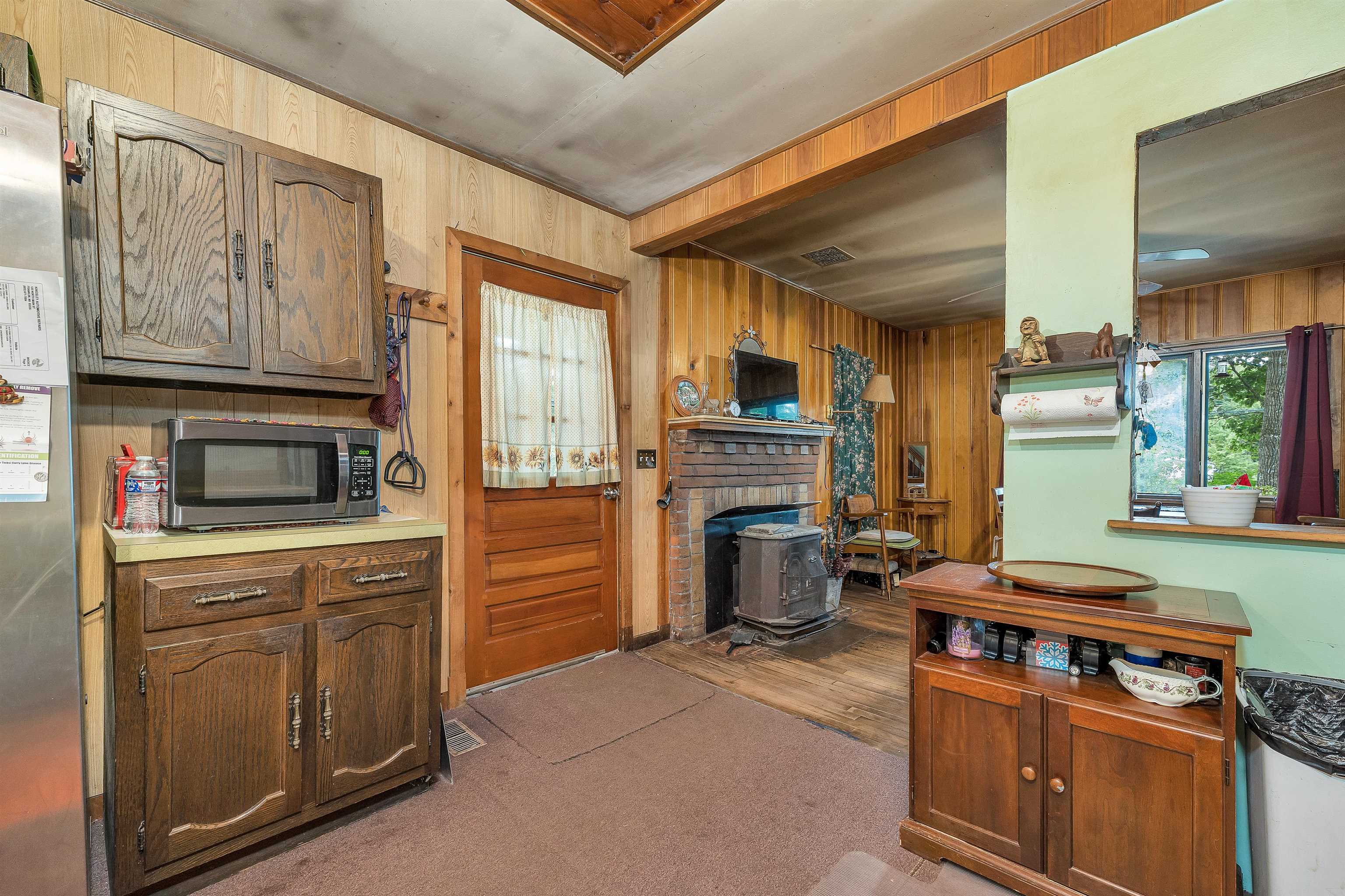 169 Old Town Road