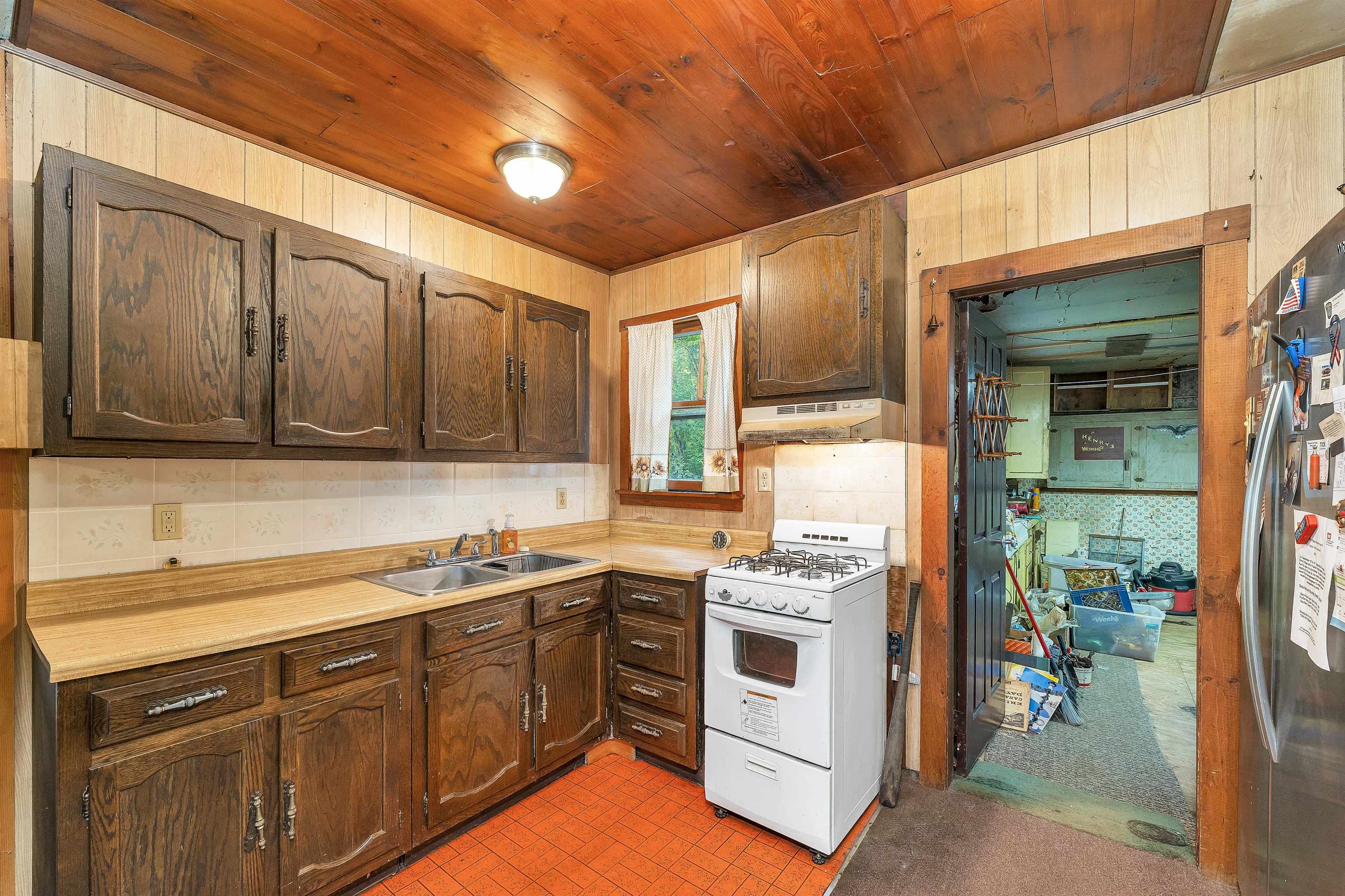 169 Old Town Road