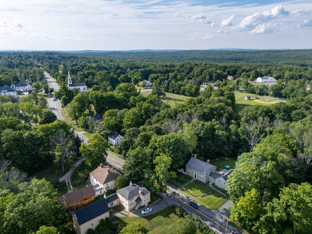Photo of 27 Haverhill Road, Chester, NH 03036 (MLS # 5099955)
