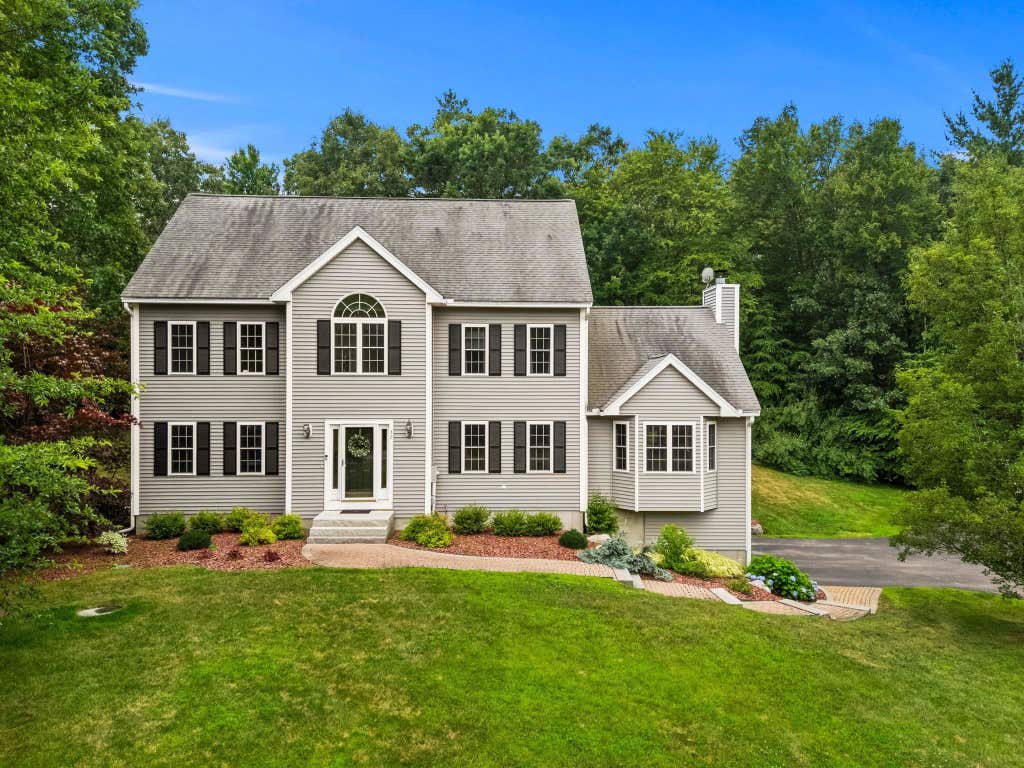 Photo of 32 Hobart Hill Road, Brookline, NH 03033 (MLS # 5101184)