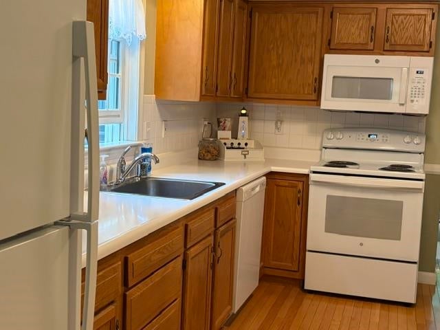 Photo of 5 McEnroe Drive, Londonderry, NH 03053 (MLS # 5101164)