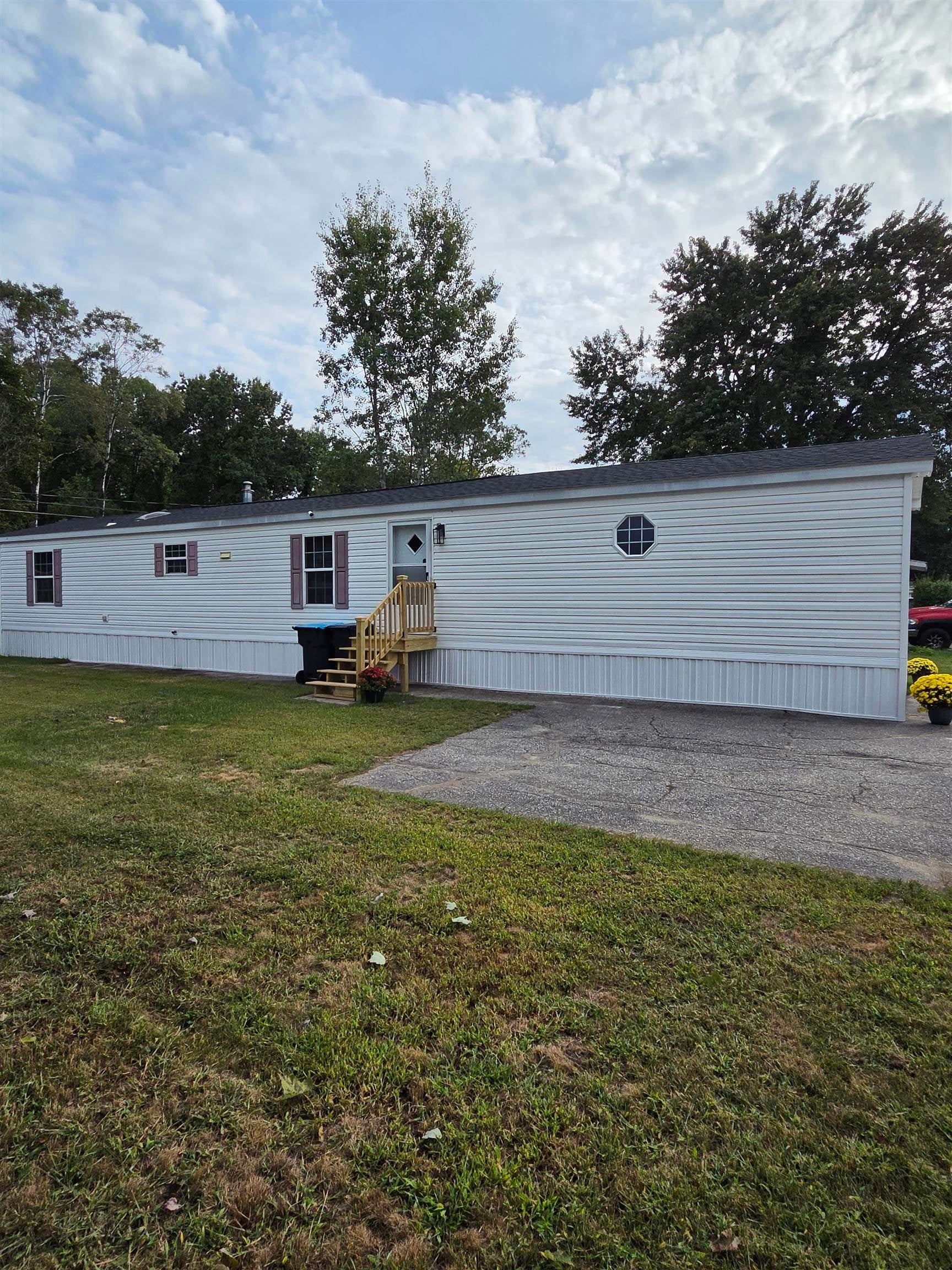 26 Longmeadow Drive