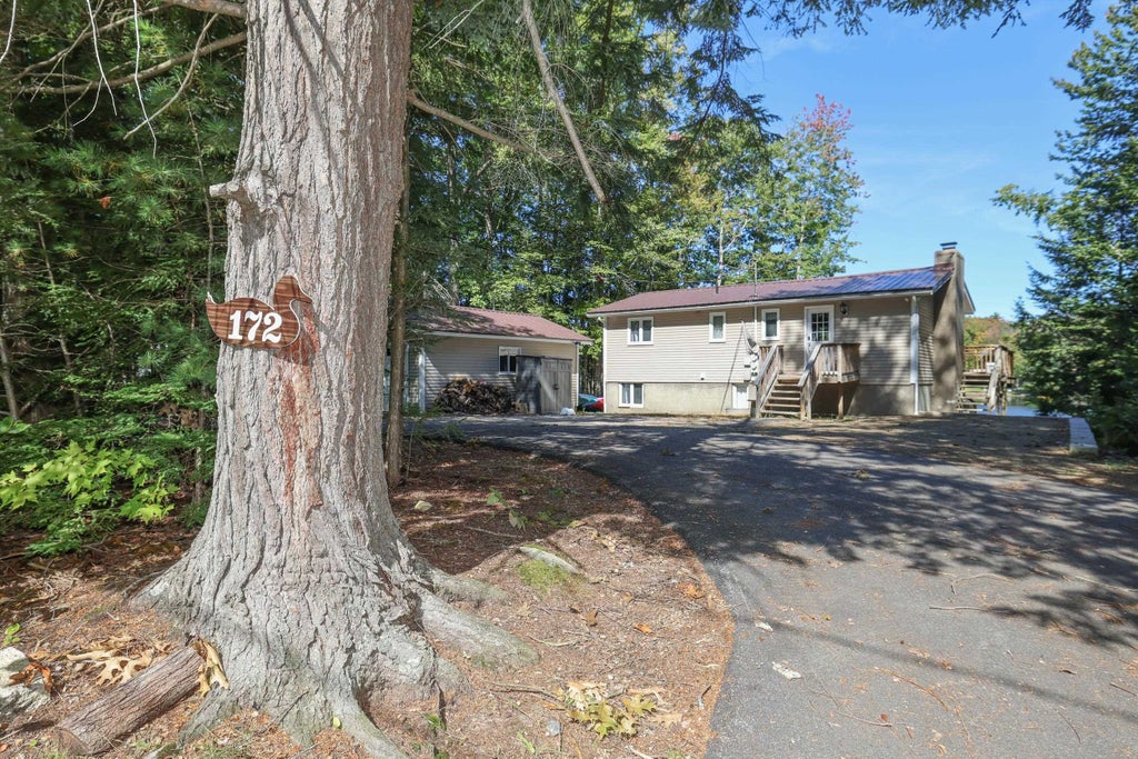Photo of 172 Varney Road, Barnstead, NH 03225 (MLS # 5111548)