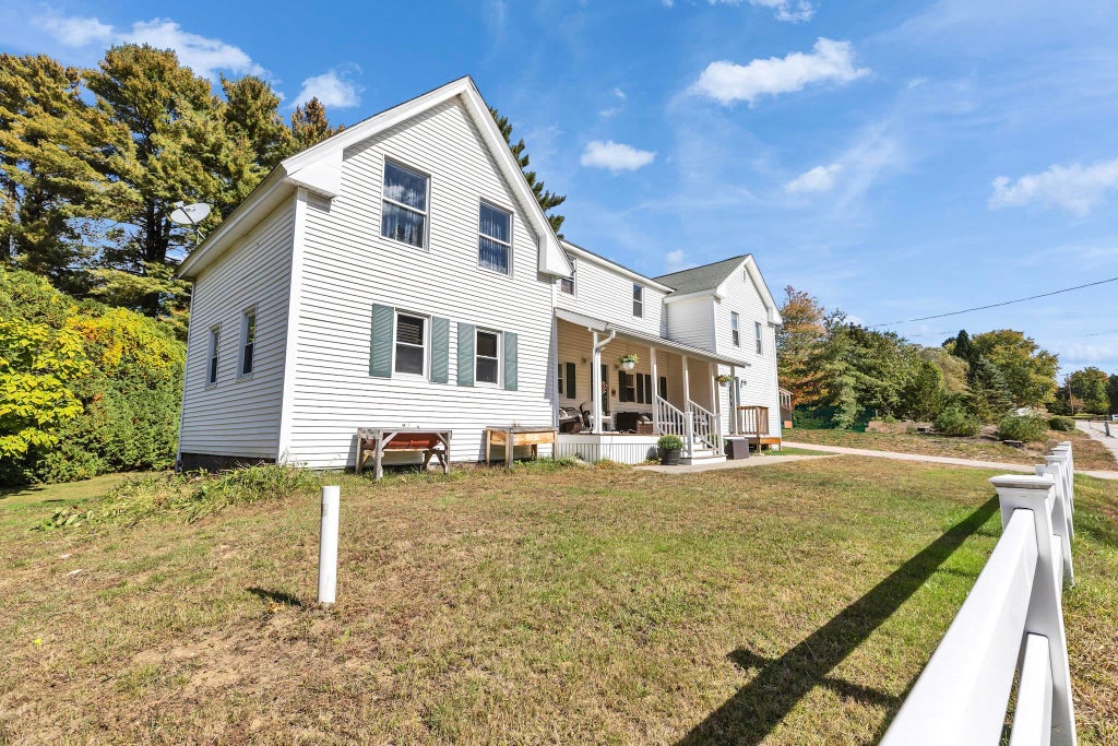 Photo of 29 Martins Ferry Road, Hooksett, NH 03106 (MLS # 5113429)