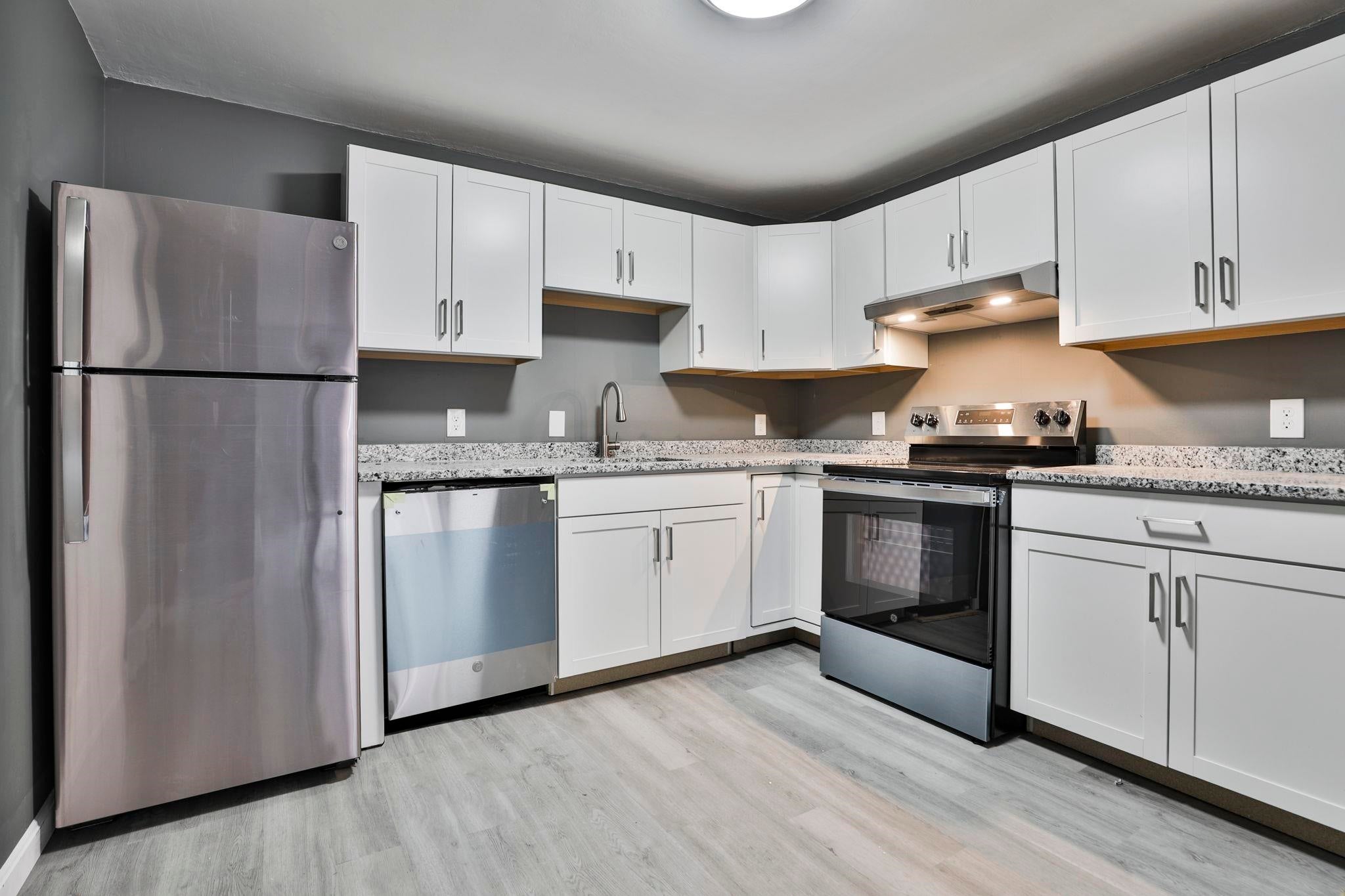 12 East Side Drive 15