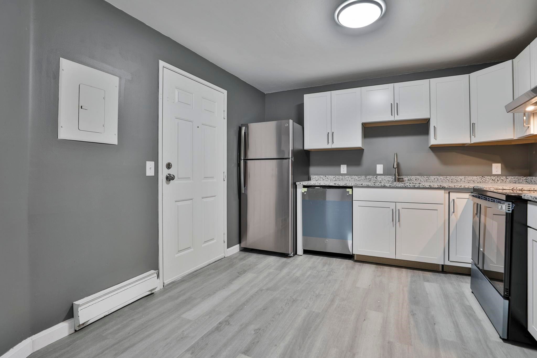 12 East Side Drive 15