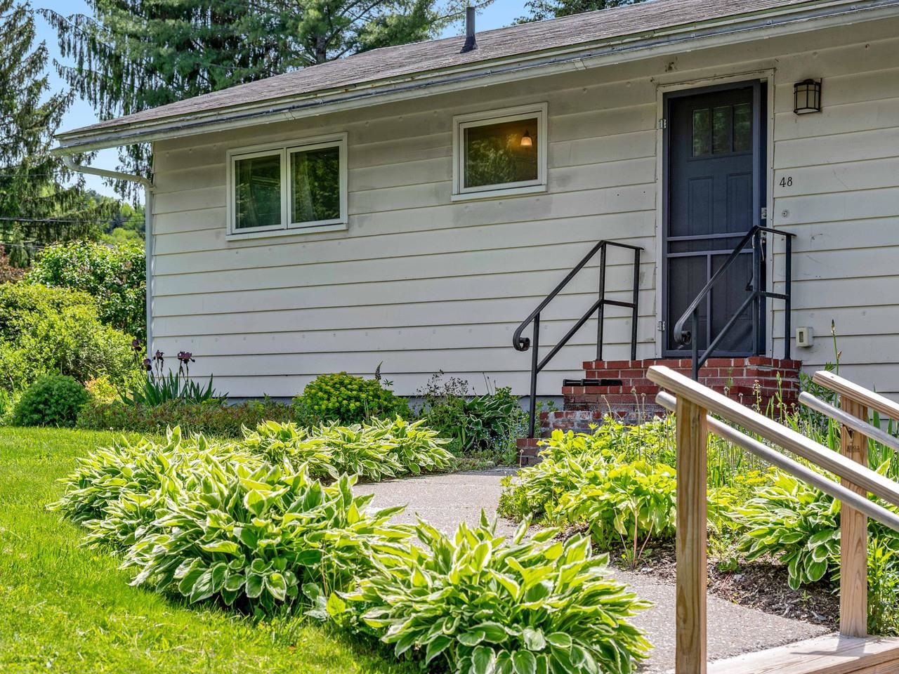 48 Colonial Drive