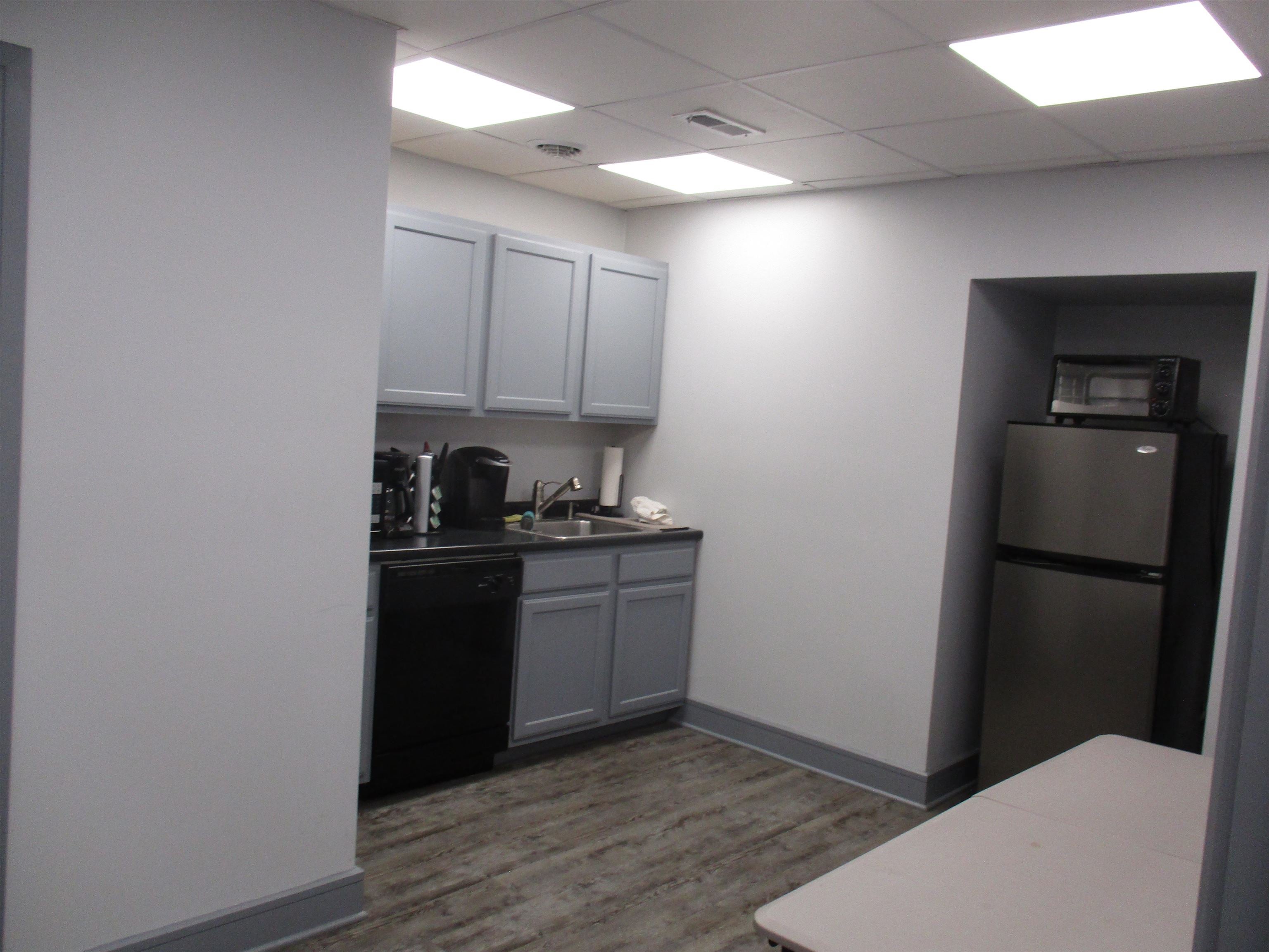 40 South River Road 12