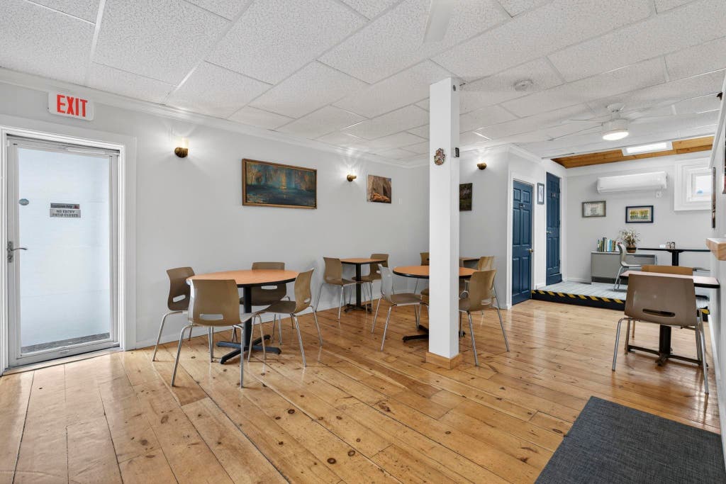 Photo of 192 Main Street, Somersworth, NH 03878 (MLS # 5104554)