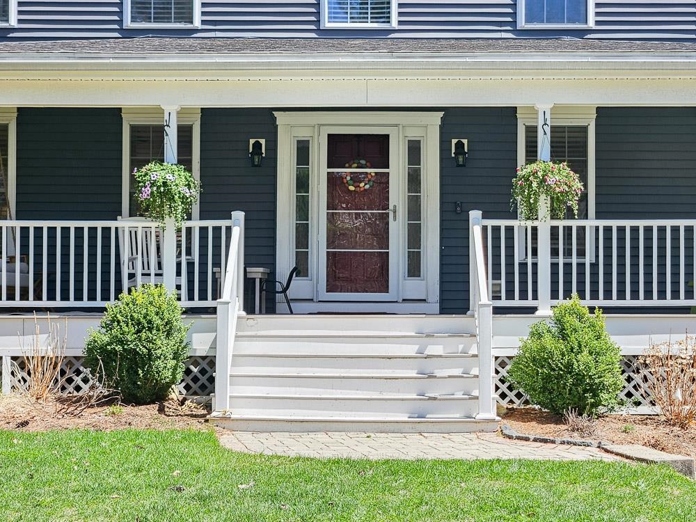 10 Knowles Way